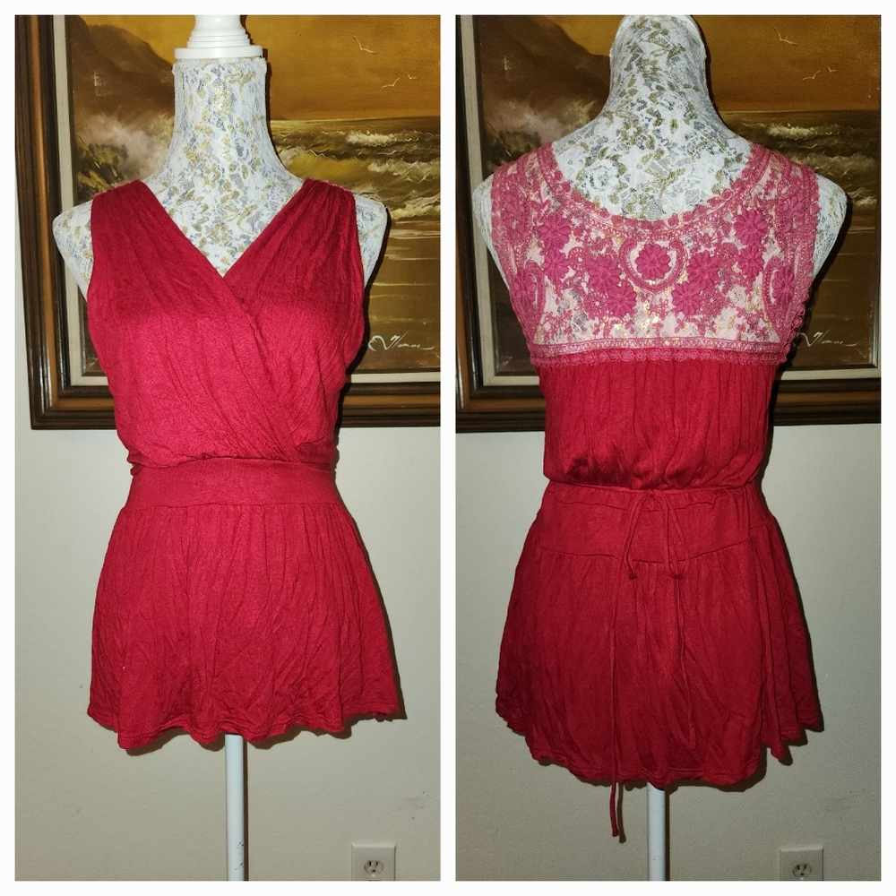 90s Urban Episode Embroidered Daisy Lace Babydoll Top